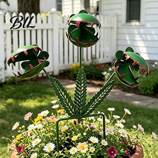 Unique Lawn Decor for Landscaping Venus Flytrap Garden Stake, Metal Carnivorous Plant Yard Art Ornament, Funny Outdoor Decorative Ornament Patio