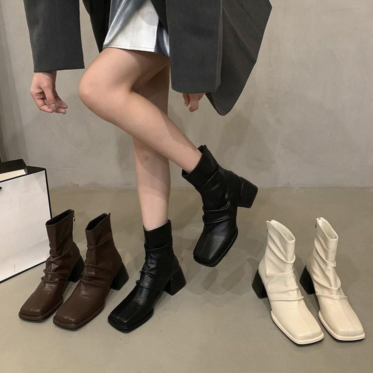 Ботинки на высоком каблуке женские тонкие ботинки Martin 2024 новые квадратные ботинки популярные в этом году короткие ботинки Chelsea