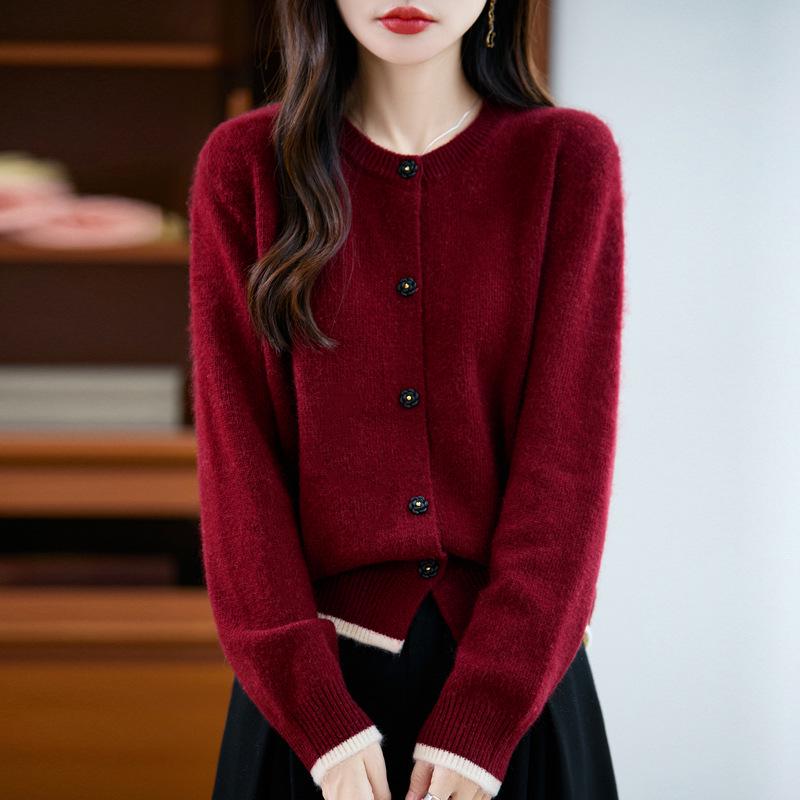 2025 Autumn/Winter French Color Block Round Neck Knit Cardigan: Casual, Versatile, Age-Reducing Fashion Sweater