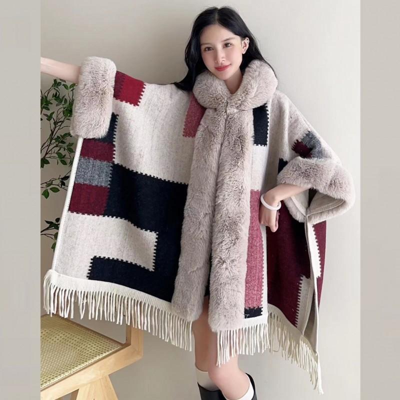 Женский oversized клетчатый вязаный кейп-шаль с флисовой подкладкой и меховой отделкой, с капюшоном, зимний накидной плащ