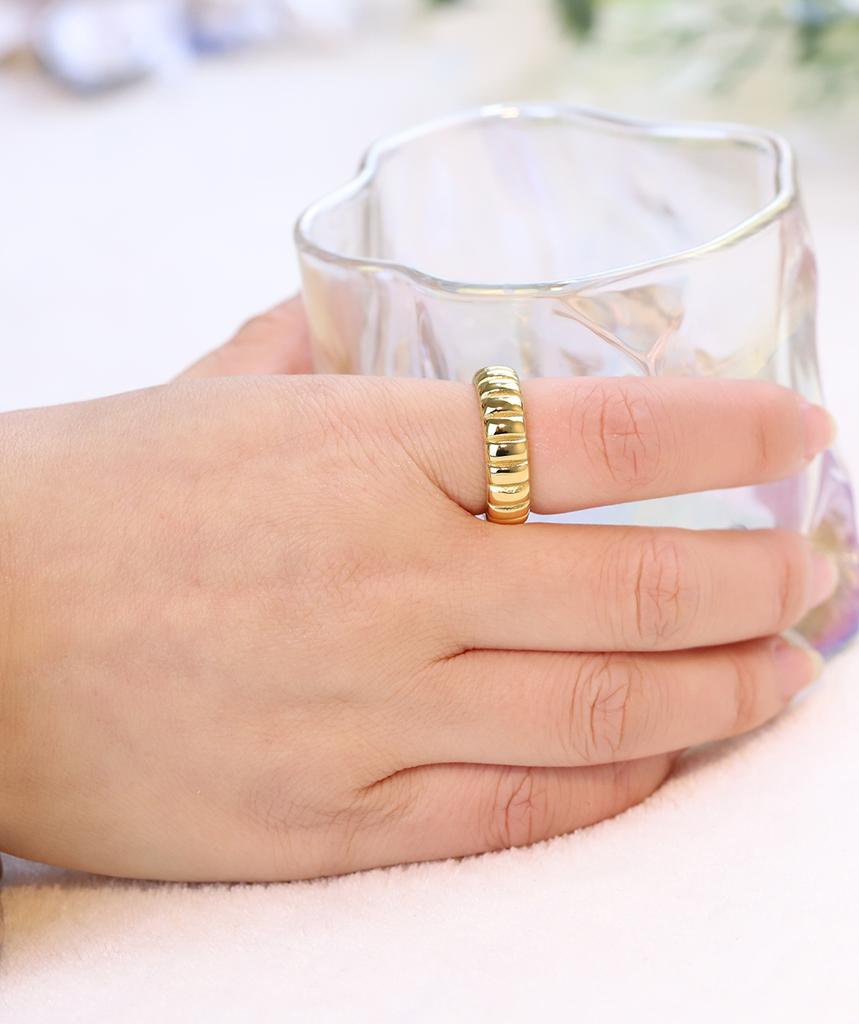 VQYSKO геометрическое волнистое кольцо с куполом, обручальное кольцо, изогнутое простое металлическое креативное мужское и женское ювелирное изделие