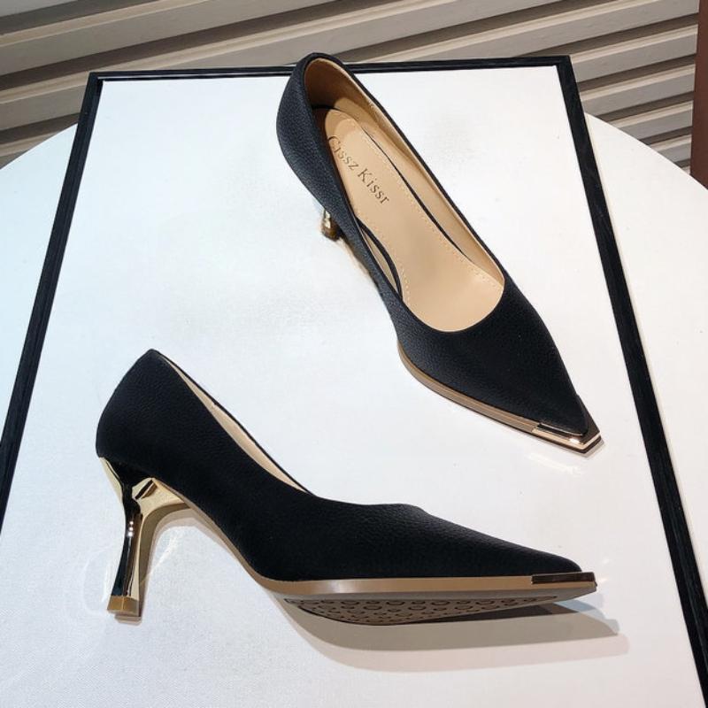 Осенняя женская обувь на высоком каблуке, туфли-лодочки, новая мода, универсальная обувь с металлическими шипами и неглубоким носком, профессиональная обувь, одиночные туфли