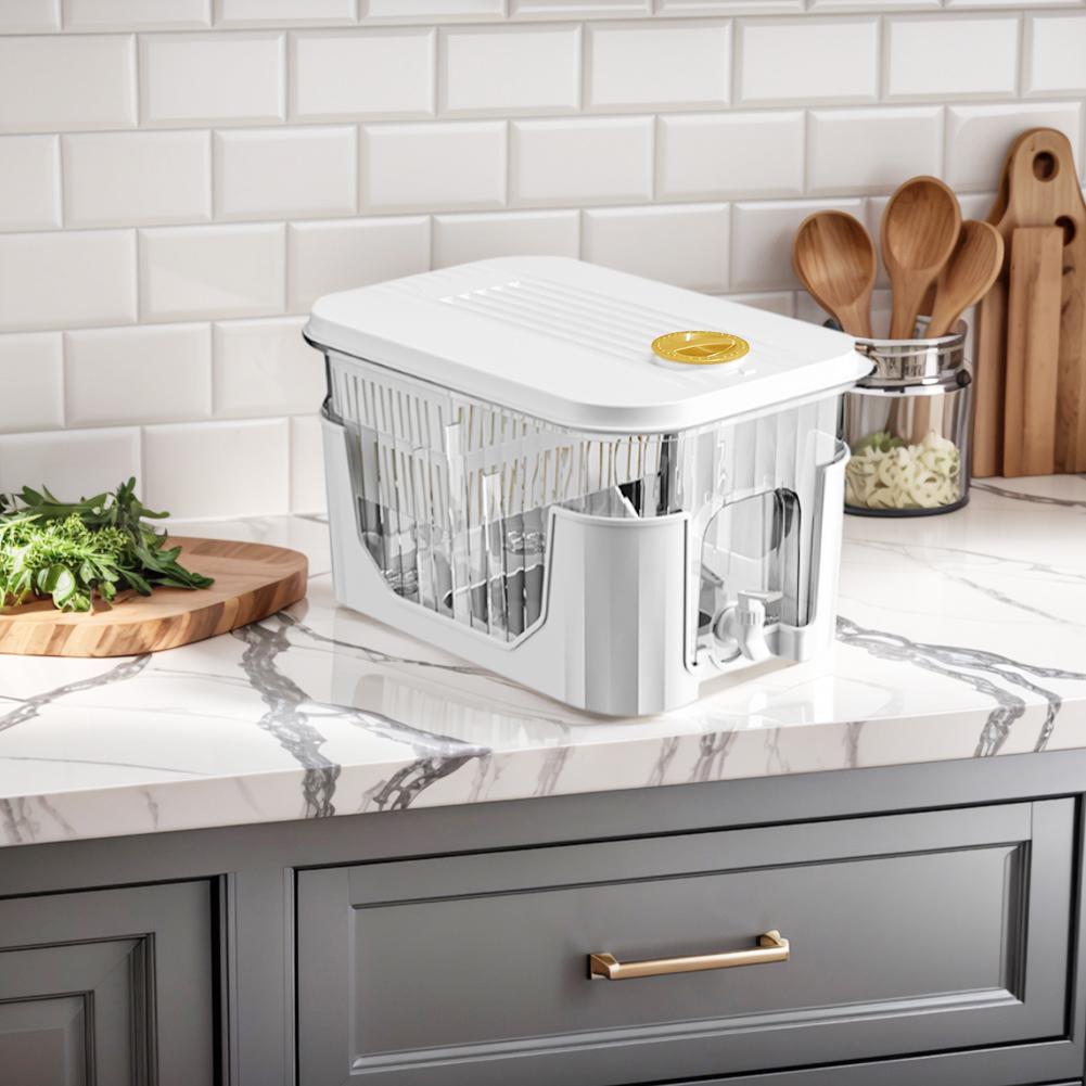 5L Water Pitcher with Faucet & Bracket Cold Water Pitcher Home Plastic Beverage Dispenser for Iced Tea Lemonade Fridge Bar Party