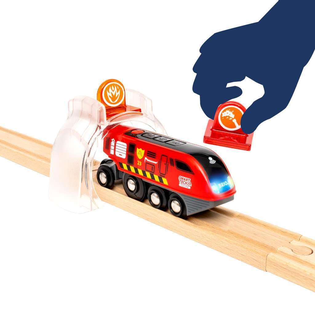 BRIO Умный Техно Звуковой Набор Спасения 36004 [41 Деталь] (Игрушечный электрический поезд с деревянными рельсами) От 3 лет и старше