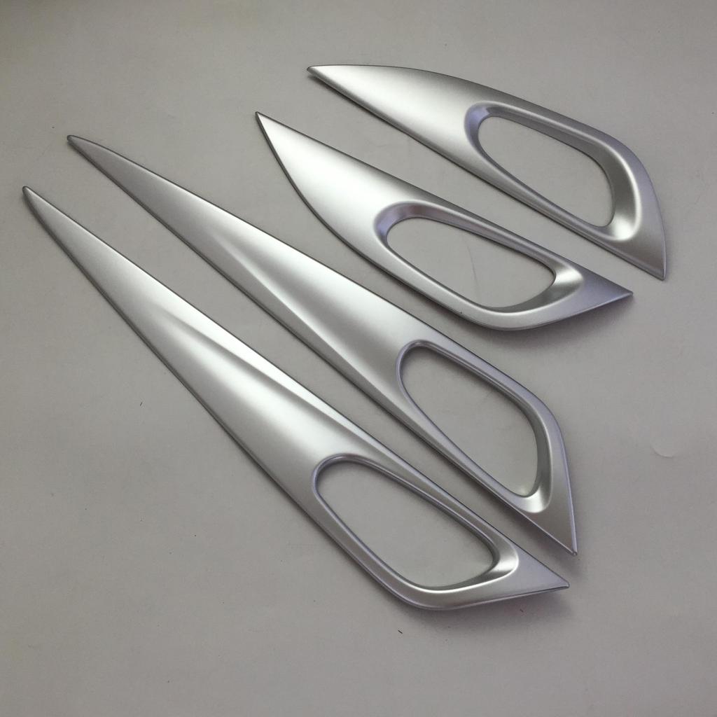 Совместим с компонентами интерьера Nissan Tiida 15-16 годов, такими как внутренняя ручка двери, рамка переключения передач и воздуховыпускное отверстие.