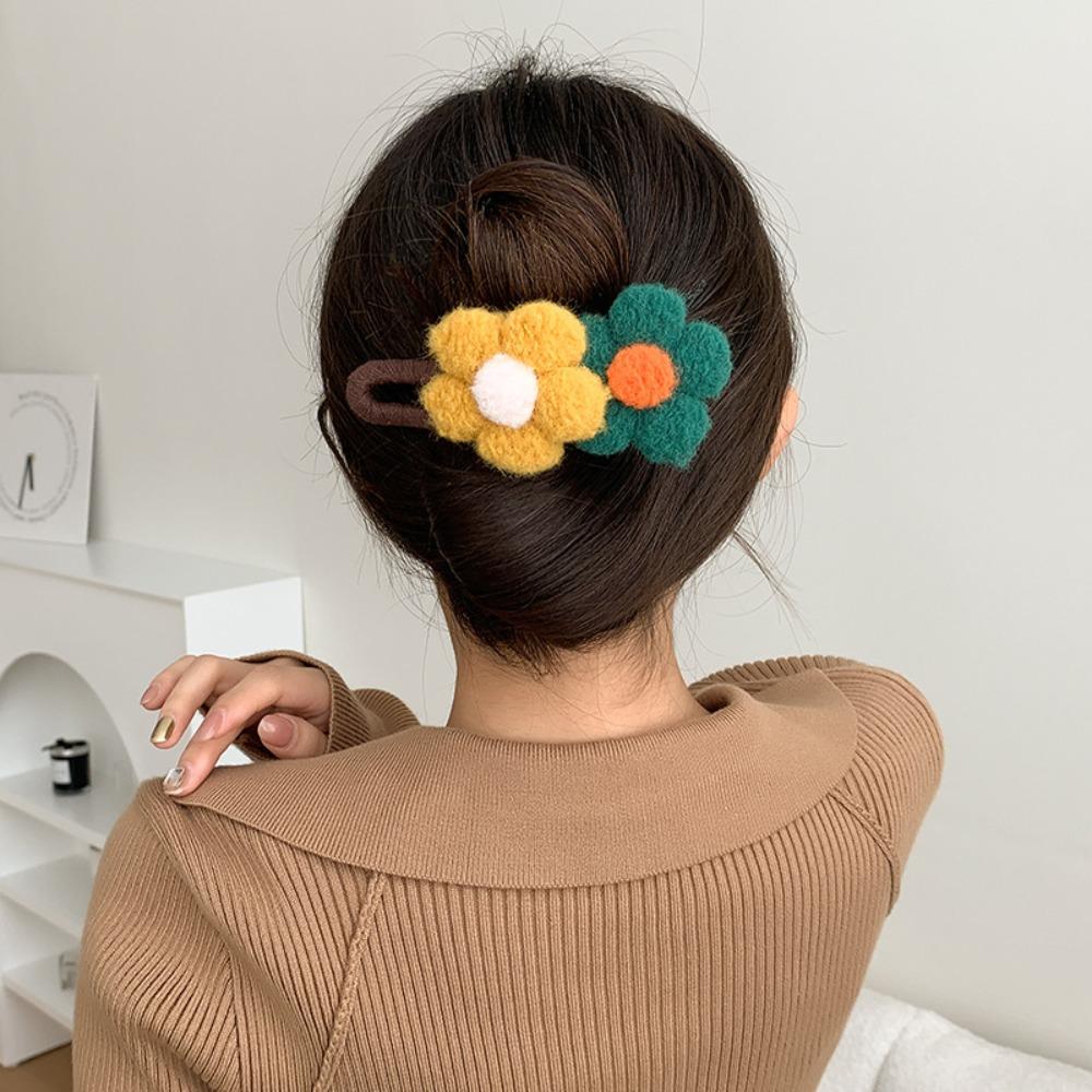 Large Flower Hair Claw Plush Flower Hairpin New Hair Clips Autumn Winter