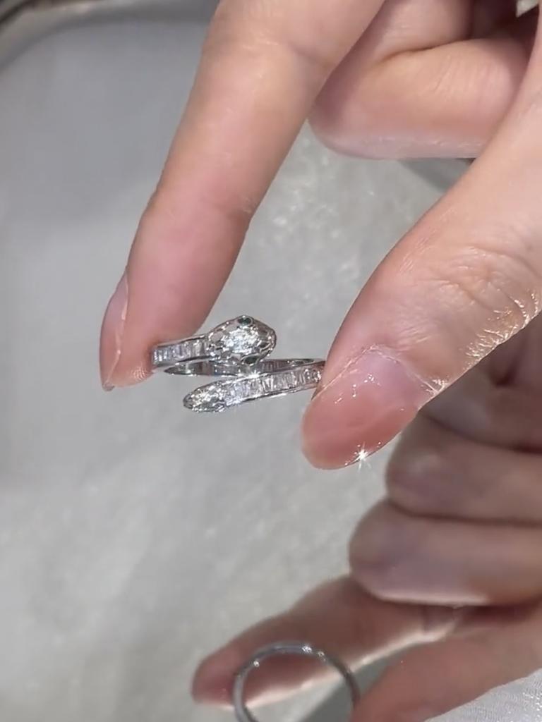 Luxury Zircon Sparkling Diamond Spirit Serpentine Ring Silver Open Ring High Quality Texture Simple and Versatile Trendy Cool Handmade for Women