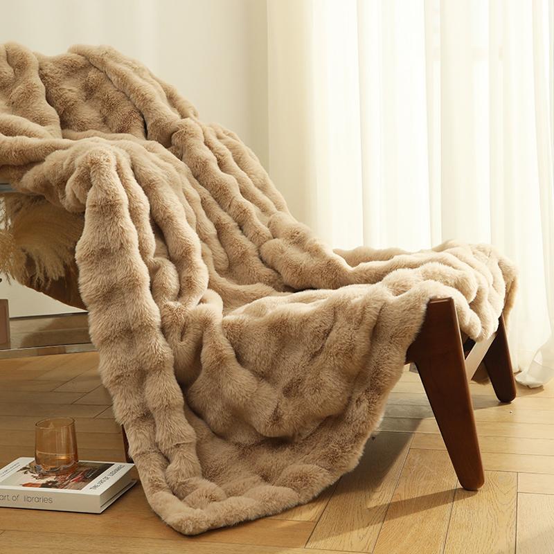 High-end Artificial Rabbit Hair Winter Warm Blanket Thickened Warm Sofa Blanket