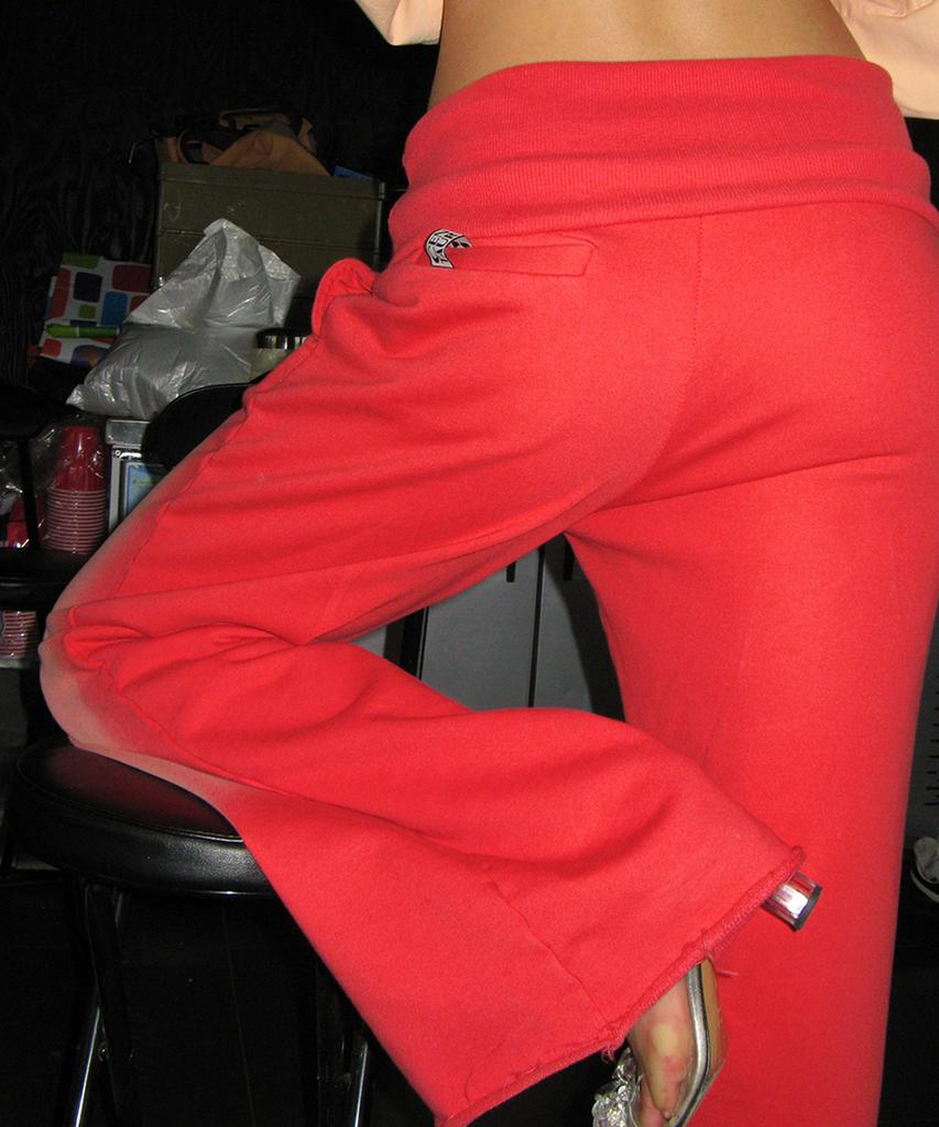 CENTAUR.KR Turn-Up Washed Sweatpants_Red