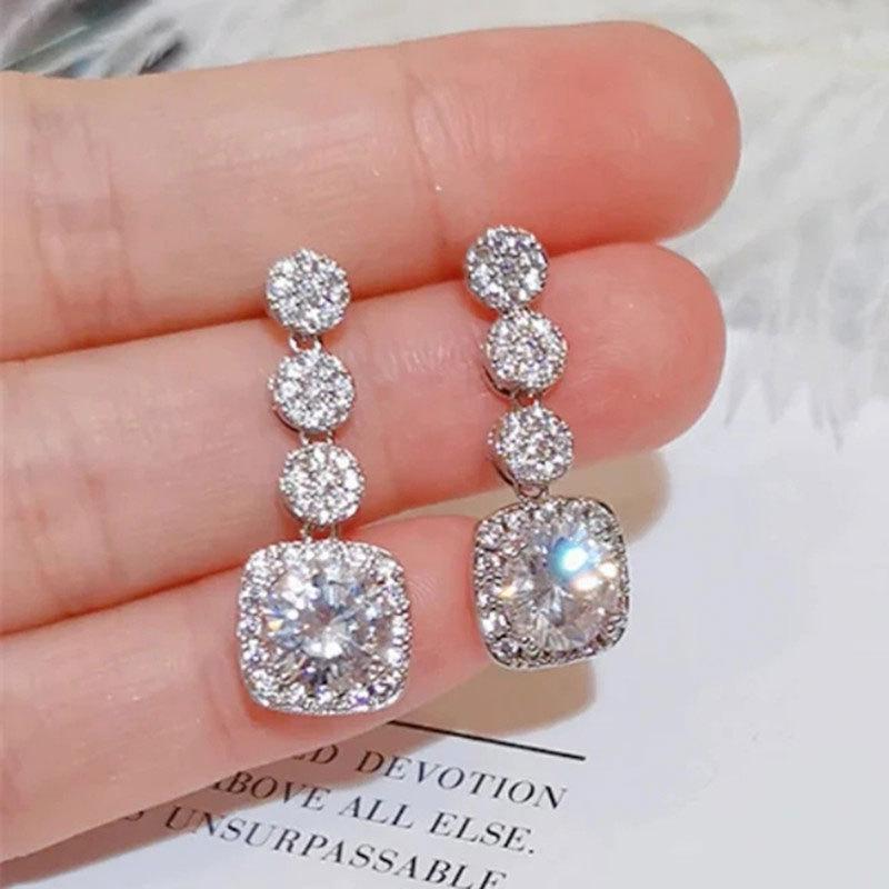 Light luxury and fashionable new geometric square slightly inlaid with diamond earrings, beautiful and super fairy temperament noble earrings women