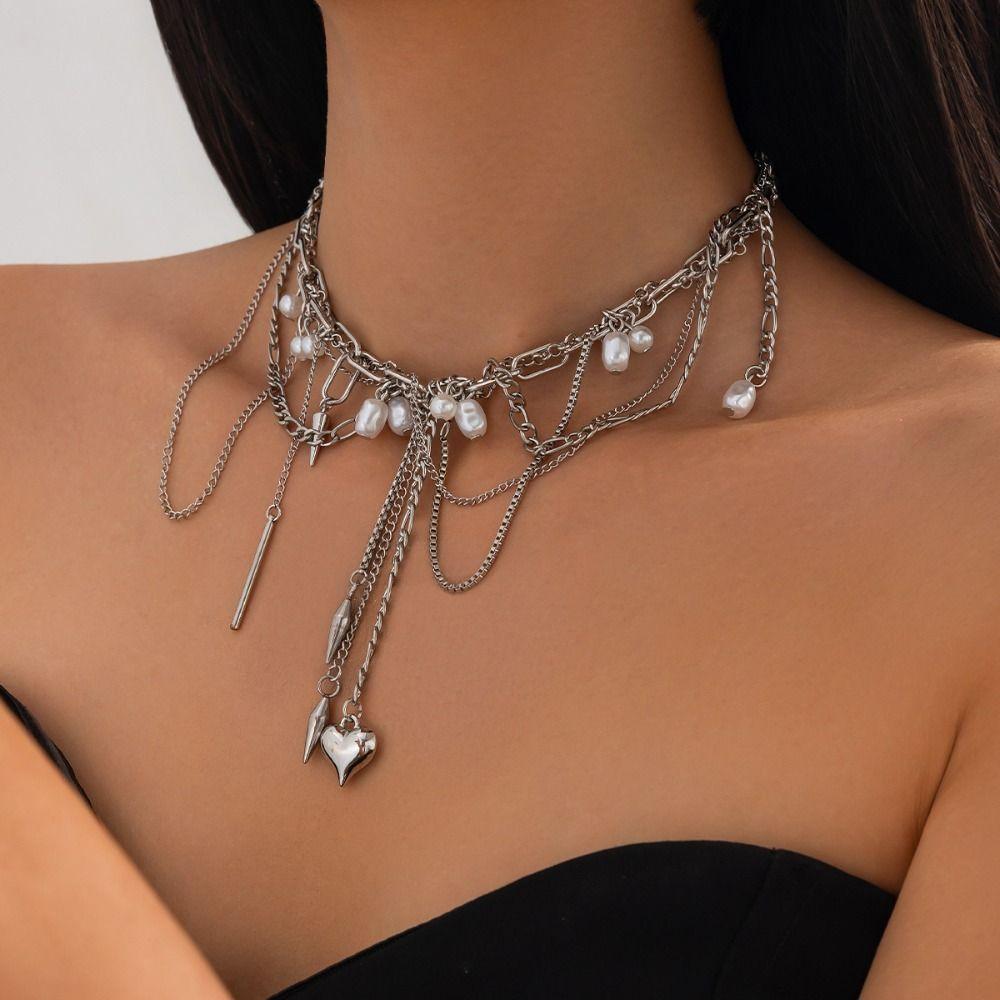 Metal Chain Love Heart Pendant Choker Trendy Goth Style Necklace Multilayer Tassel Necklace  Lady