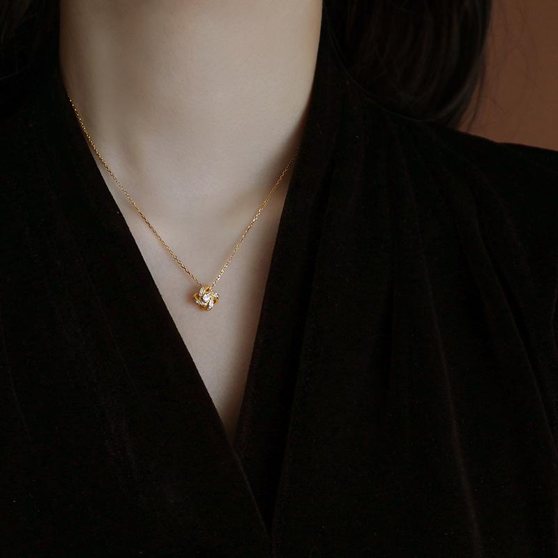 Цирконий Ветряная мельница Ожерелье для женщин Четырехлистный клевер Цветы Ключица Цепочка Легкое Роскошное Ожерелье Темперамент Ниша
