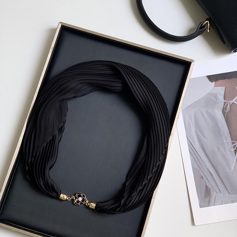 Новый монохромный магнитный шелковый шарф-ожерелье для женщин, плиссированный летний солнцезащитный головной платок, декоративный шарф