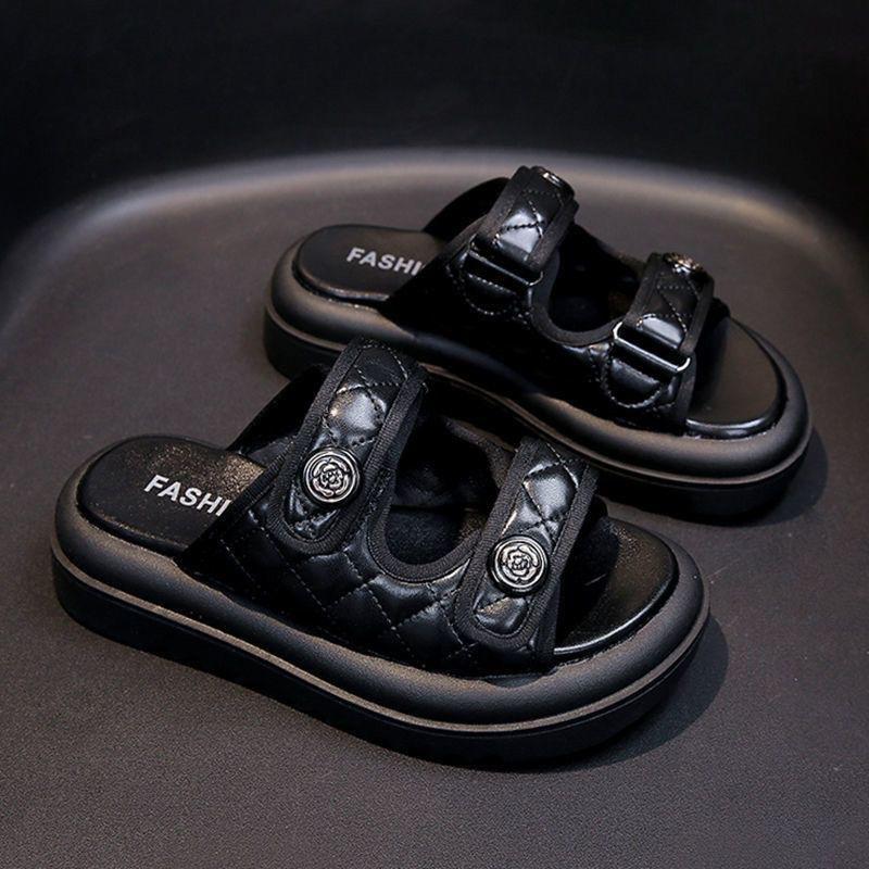 Тапочки на липучке интернет-знаменитости на платформе женская летняя одежда 2024 года новые плоские сандалии школьная обувь пляжная обувь