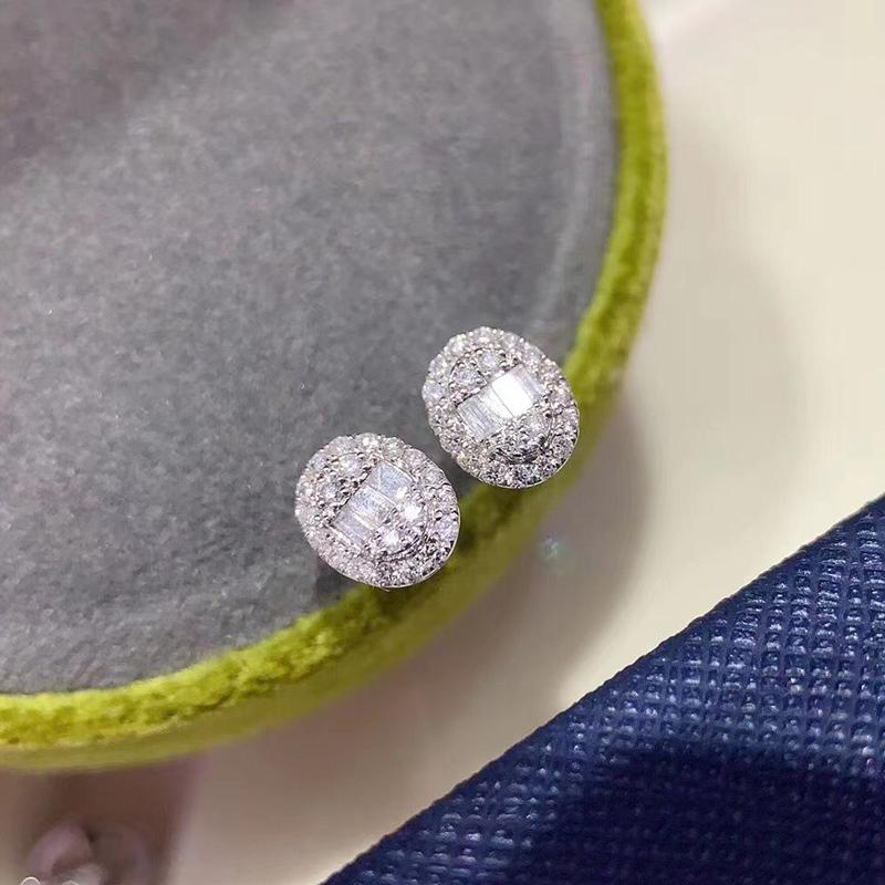 Huitan Chic Oval-shaped Stud Earrings for Women Shiny Crystal Cubic Zirconia Stone Fashion Versatile Girls Ear Piercing Jewelry