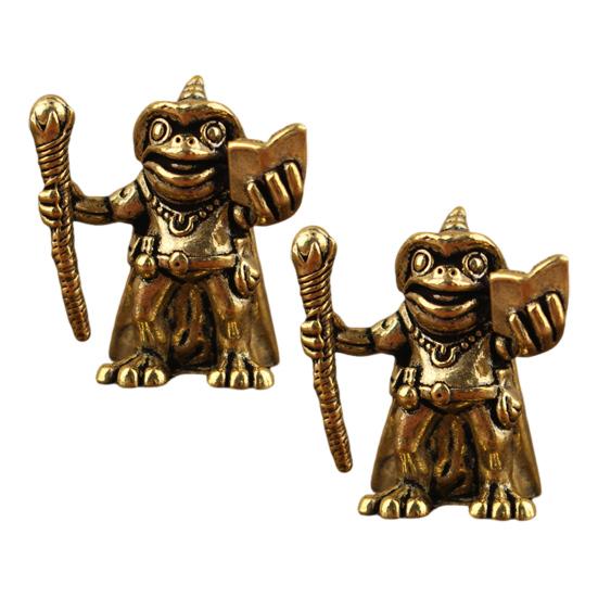 1/2Pcs Brass Witch Frog Figurine Metal Carving Miniature Frog Statue Animal Sculpture Halloween Feng Shui Decoration Home Office Desktop Ornament