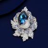 The Dazzling Rose Brooch Is A High-end Women's Fashion and Versatile Brooch with A Niche Design Sense
