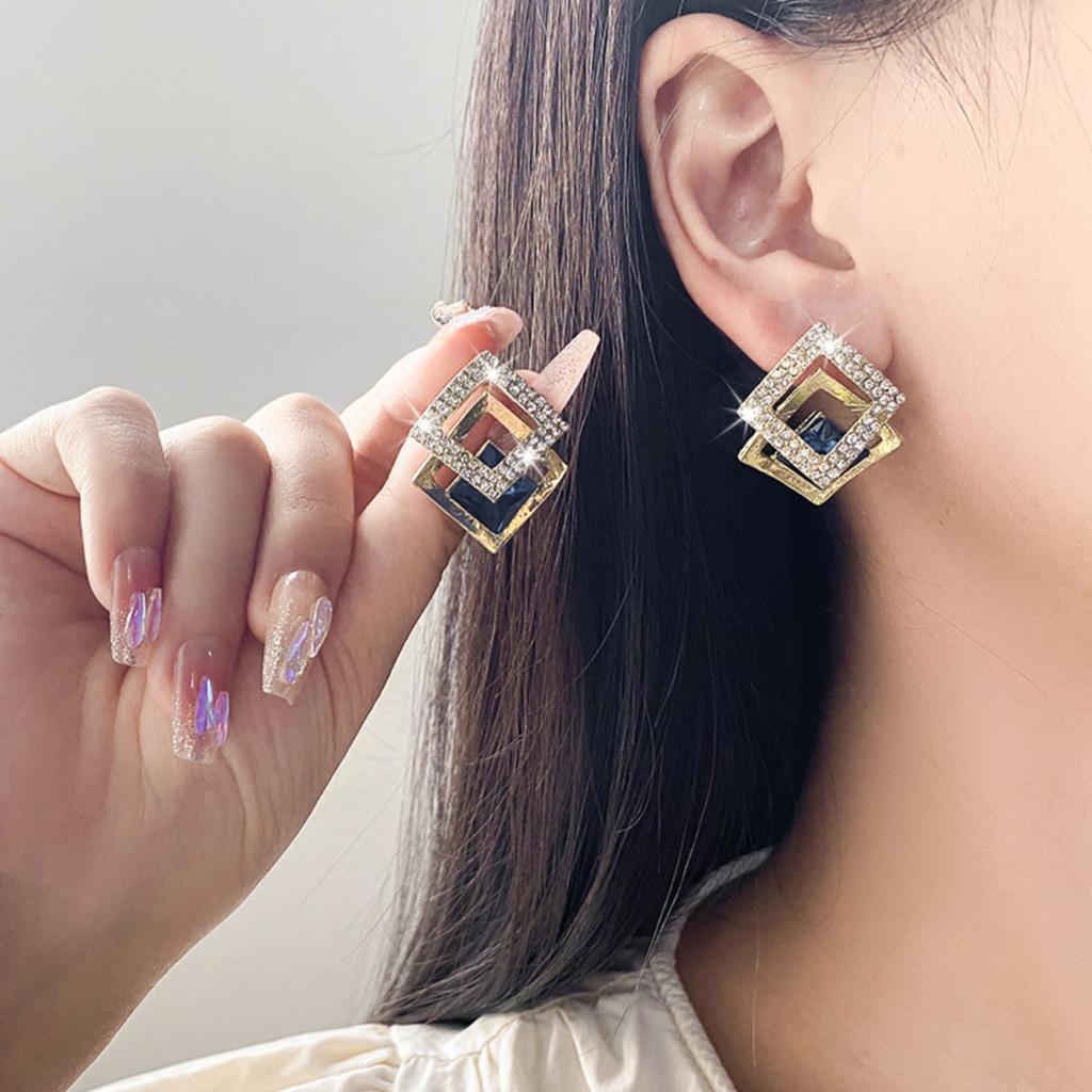 Дизайн квадратных серег-пусетов Элегантные и модные украшения для ушей Трендовые квадратные серьги с кристаллами Новые - Каффы для ушей Винтажные красные