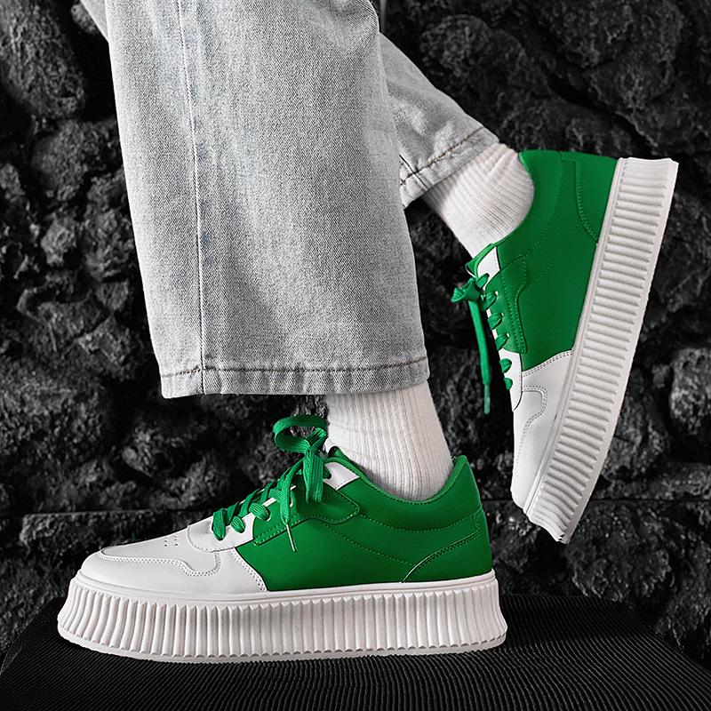 2024 Новые плоские туфли мужские кроссовки кожаные туфли белого цвета модные повседневные прогулочные туфли на плоской подошве на платформе скейтборд массивные кроссовки