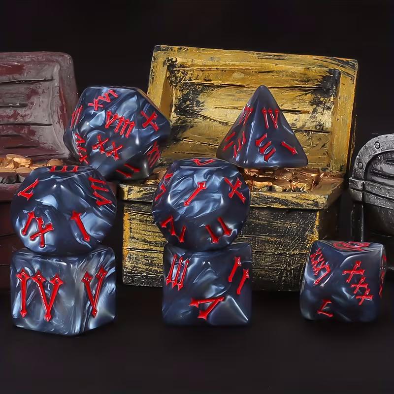 Roman Numeral Dice Set with Bag, Green and Gold