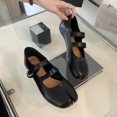 Мода 2025 Новая мода Странный носок Женские балетки Мэри Джейн Обувь Лолиты Мягкая женская обувь с мелким вырезом Ремешок с пряжкой Женские балетки