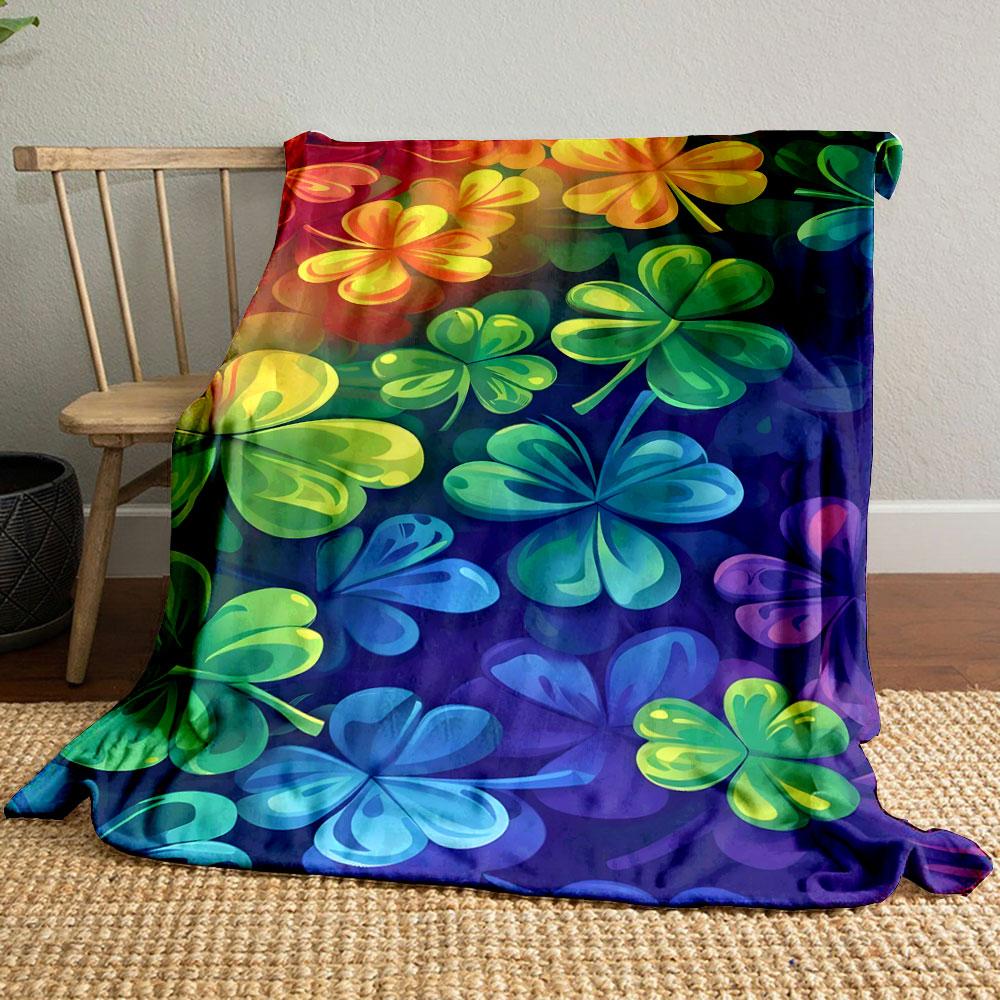 Colorful Gradient Clover Pattern Patterned blanket, flannel, suitable for all seasons, home decor, warm and cozy