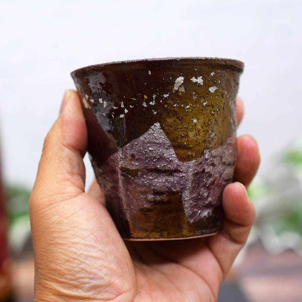 Waza no Stylish Kutani Ware Sake with Silver and Gold Japanese Made in A perfect gift for or 77th Kura Glasses, Pair, Sprinkles. High-Quality