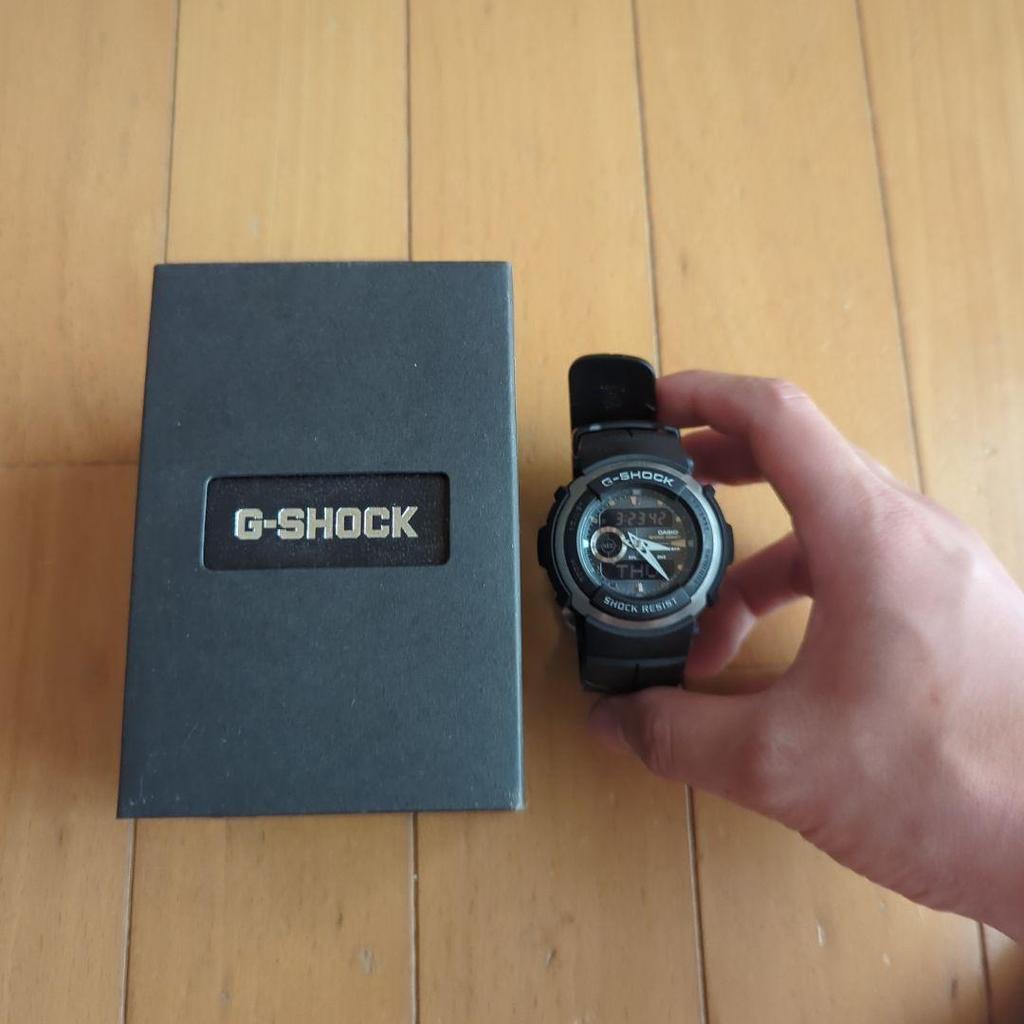 Б/У G-SHOCK CASIO 3750 G-300 Б/У с коробкой, следы ношения