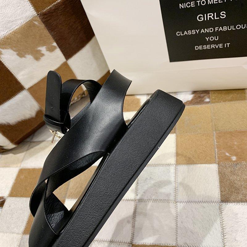 Сандалии женские новые большого размера на толстой подошве в римском стиле с внешней стороны через пряжку пряжка женская обувь