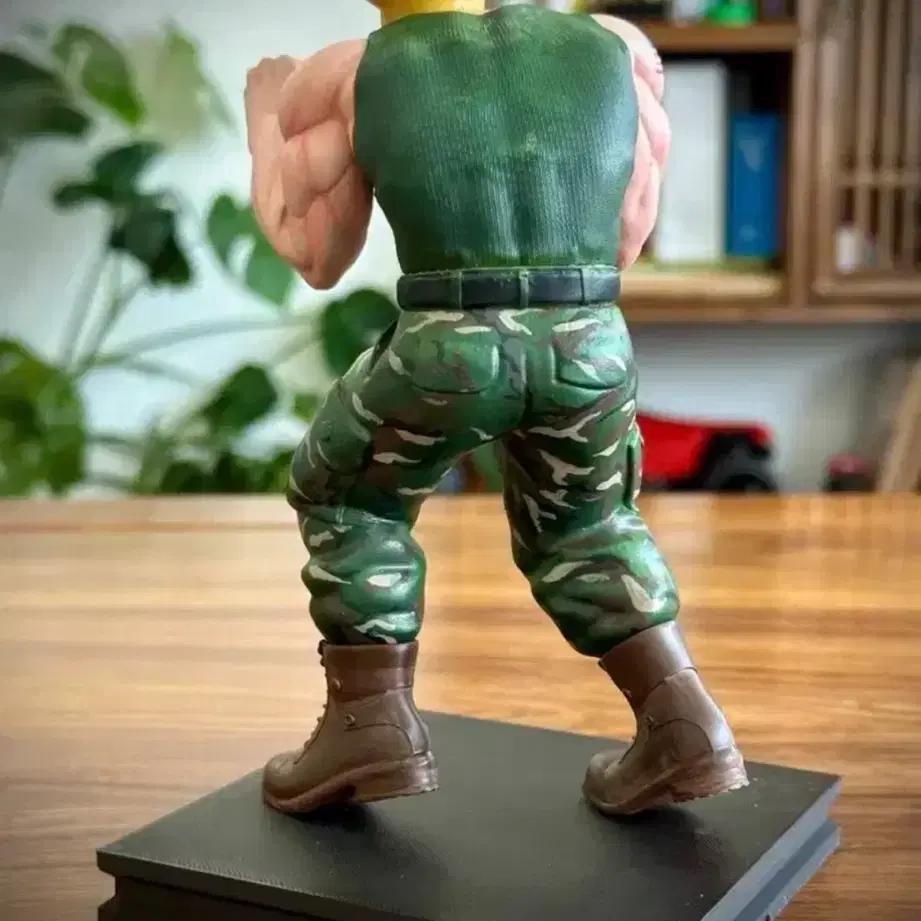 Street Fighter Gill figure