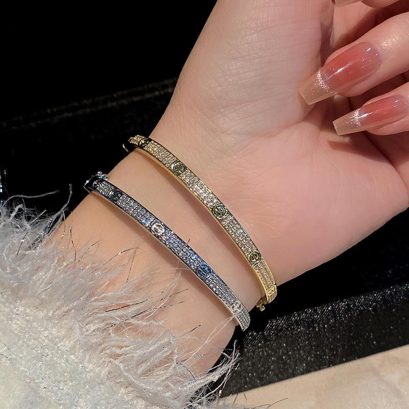 Браслет из позолоченного сверкающего циркония, универсальный и высококачественный женский легкий браслет в роскошном стиле