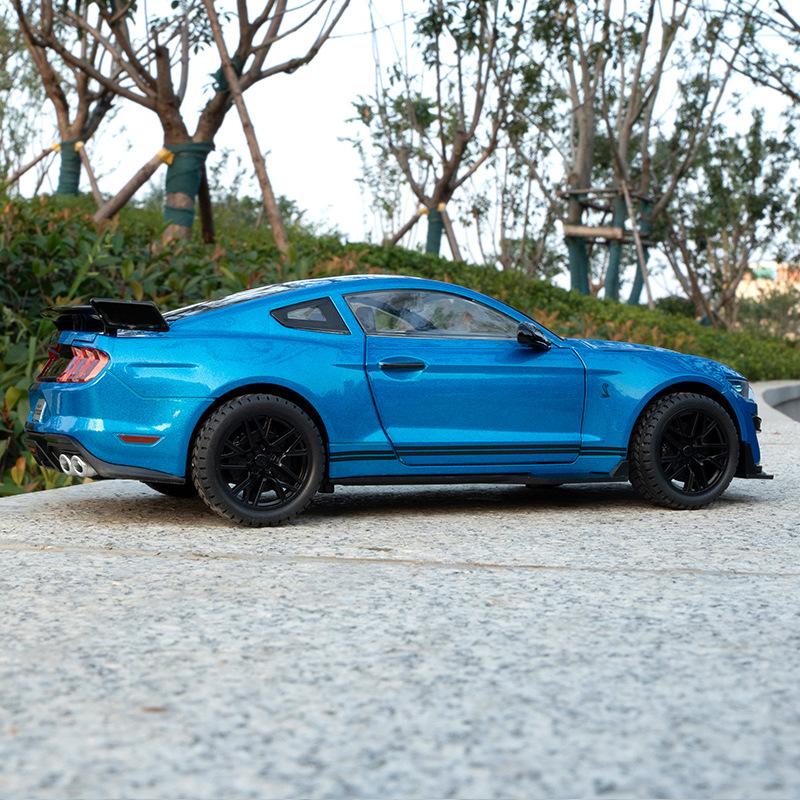 1:18 Шелби GT500 Сплав Спортивный Автомобиль Модель Литье под Давлением Металл Гоночный Автомобиль Транспортные Средства Модель Симуляция Звук Свет Детские Подарки
