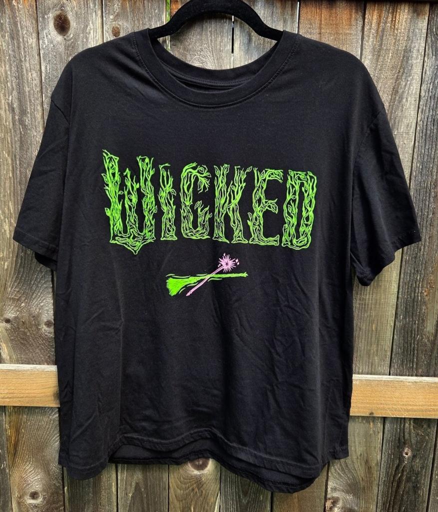 Wicked Shirt Women's XXL Black T-Shirt Green Leaf Logo Broom Pink Wand Oz Movie