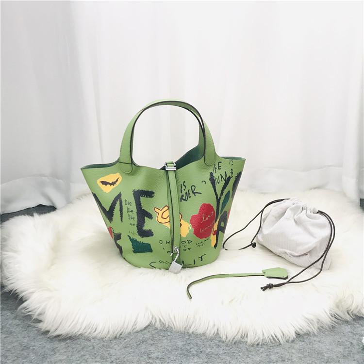 Instagram Influencer Little Tomato With The Same Letter Graffiti Vegetable Basket Tote Handbag Bucket Bag 2020 New Women's Bag