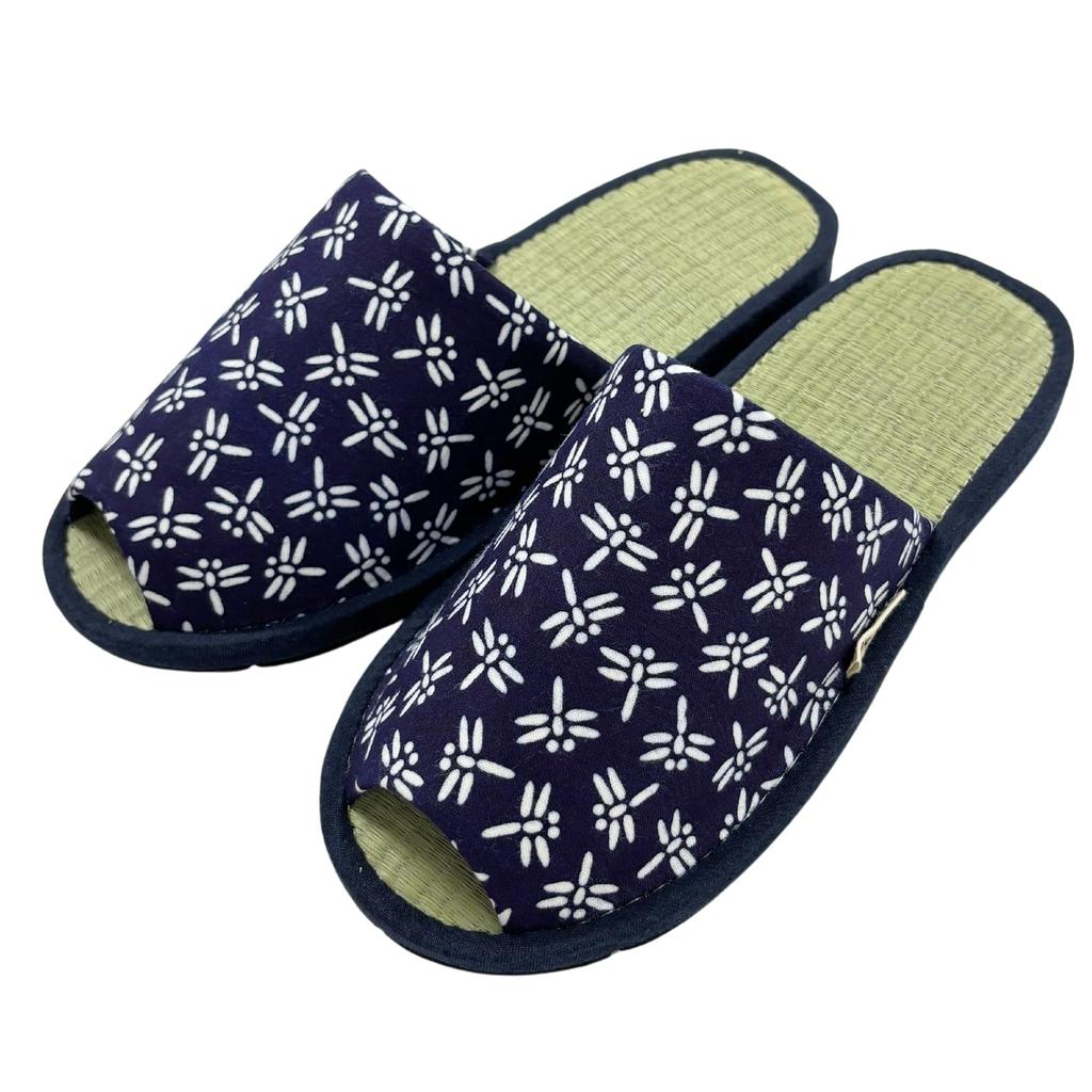 Edoten Комнатные Сделано в Сделано из ткани из тростника игуса и окрашенного тэнгуи Внешняя сторона с рисунком стрекозы темно-синего и темно-синего цвета Войлочные тапочки размера L, Япония,