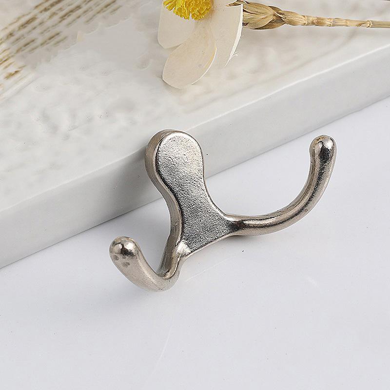 1Pc Double Head Robe Coat Hooks for Wall Door Key Bag Towel Hanger Holder Vintage Wall Mounted Storage Hook Bathroom Organizer