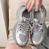 Ретро серебристые туфли для папы на маленькой платформе, женская обувь 2025 года, новая весна и осень, легкая, увеличивающая рост, универсальная спортивная обувь