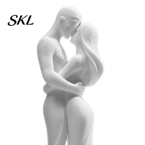 3D Molded Couple Art Printed Black & White Hugging Statue, Minimalist Modern Sculpture with Abstract Embrace Statue Form, Romantic Desk Decor