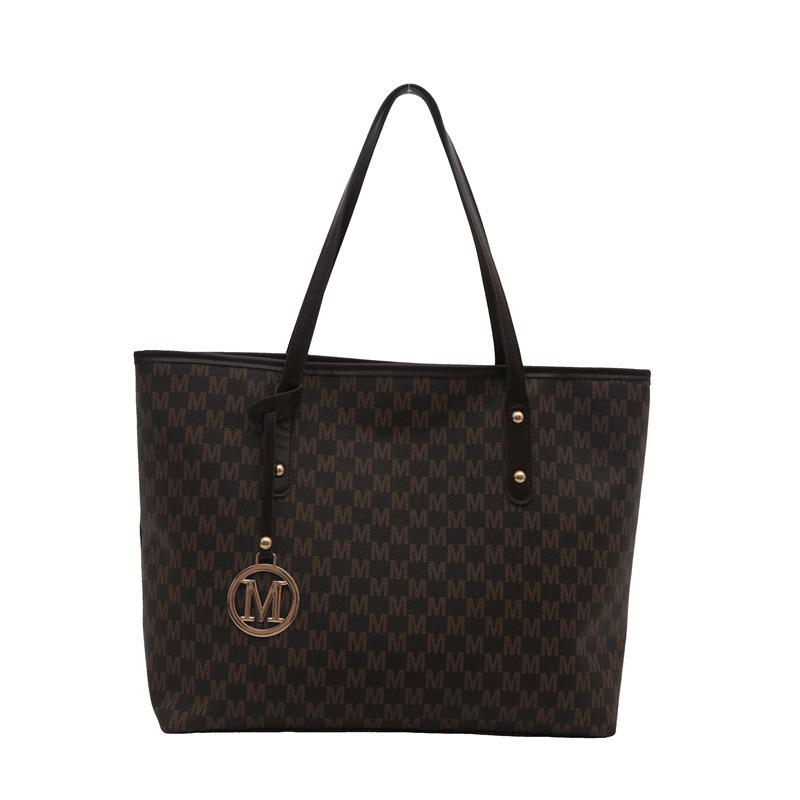 2025 Сумка-тоут большой вместимости с буквой M Осень/Зима: Универсальная европейская и американская наплечная сумка