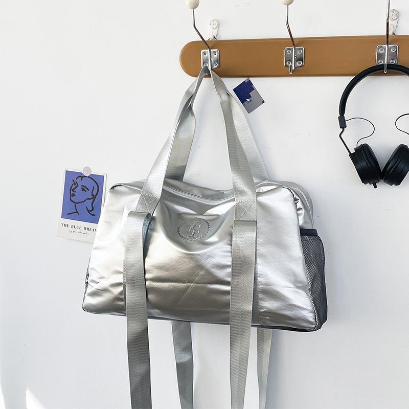 Новая глянцевая дизайнерская модная и универсальная большая вместительная серебристая спортивная сумка через плечо дорожная сумка дорожная сумка