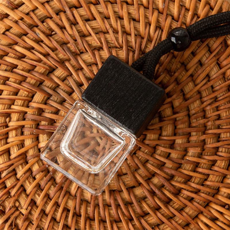 Dyed Square Cap Black Cap Empty Bottle Car Essential Oil Diffuser Fragrance Air Freshener Scent Perfume Bottle Ornament