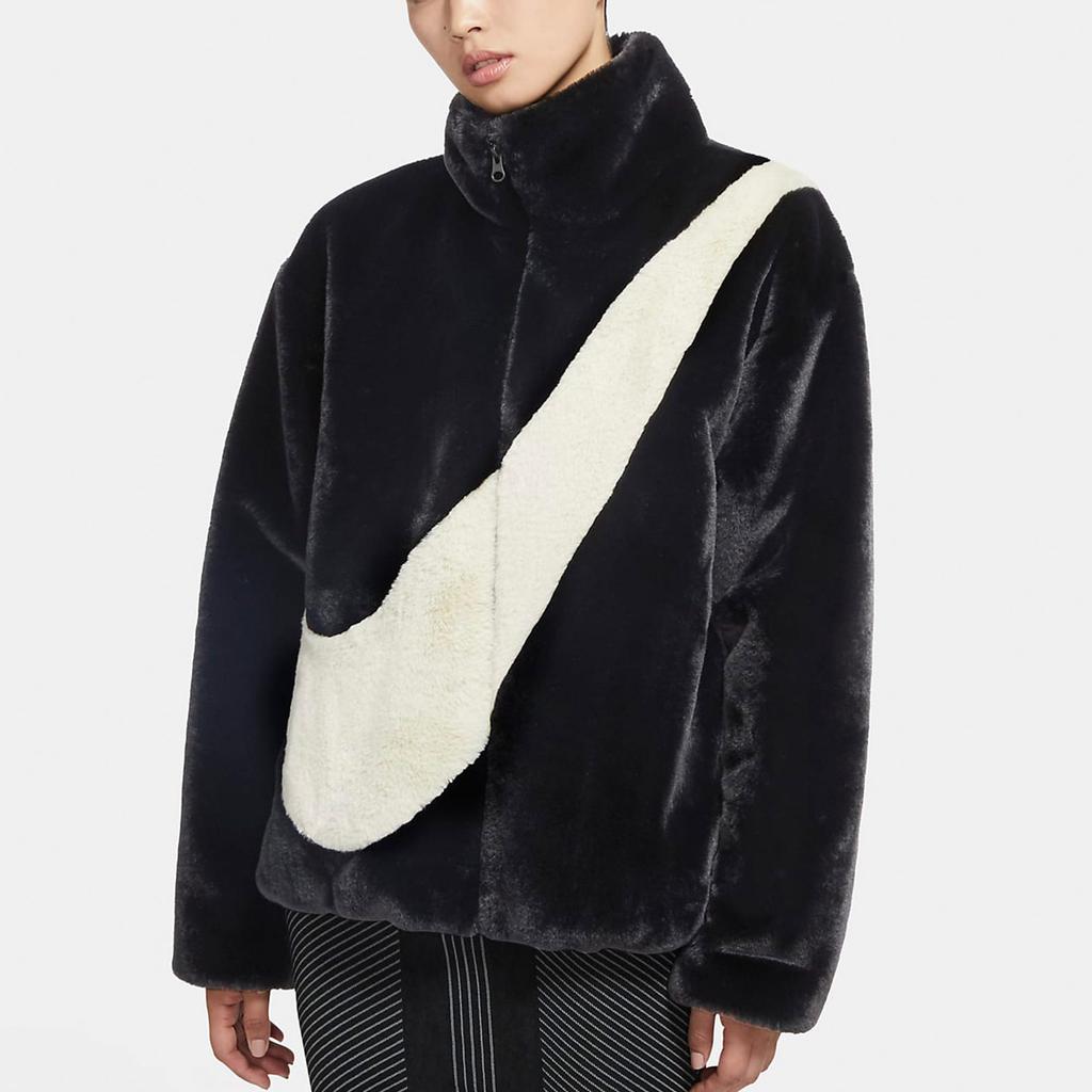 Nike Женская объемная куртка с логотипом Swoosh Азиатский размер Черный Fossil CU6559-010