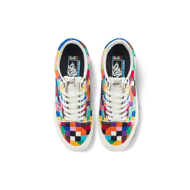 Vans Кроссовки унисекс Old Skool VLT LX Love Wins разноцветные VN0A4BVFBMB