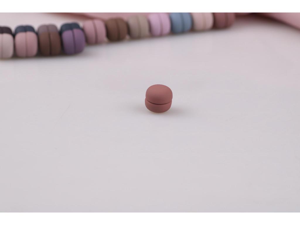 Магнитная брошь-зажим для шарфа «Макарон»: Не оставляющий следов, не повреждающий аксессуар для шали и головного платка.