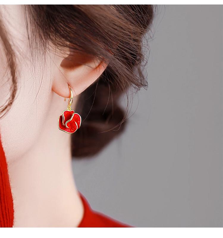 Sweet and high-end Red Mountain Camellia Earrings for Women, 2026 new earrings, popular, niche design, French earrings