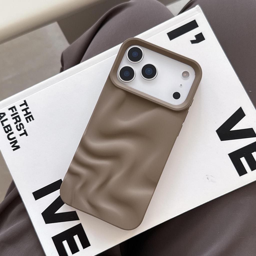 Матовый мягкий чехол с текстурой водяных разводов для iPhone 13/14/15/16 Pro Max и 17 Pro