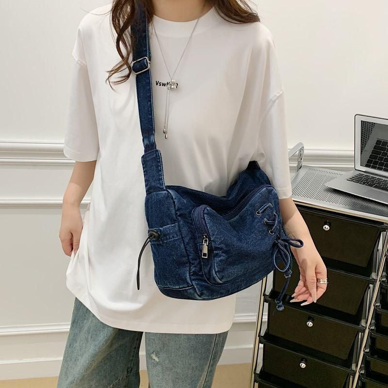 Fashion Solid Color Strap Design Women Casual Denim Crossbody Bag For Street Fashion Outfits