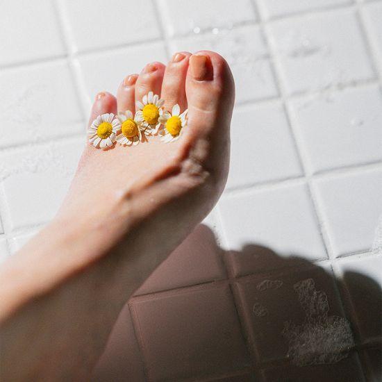 HAPPY BATH Шампунь для устранения запаха ног 500 мл (Основной продукт/Заправка)