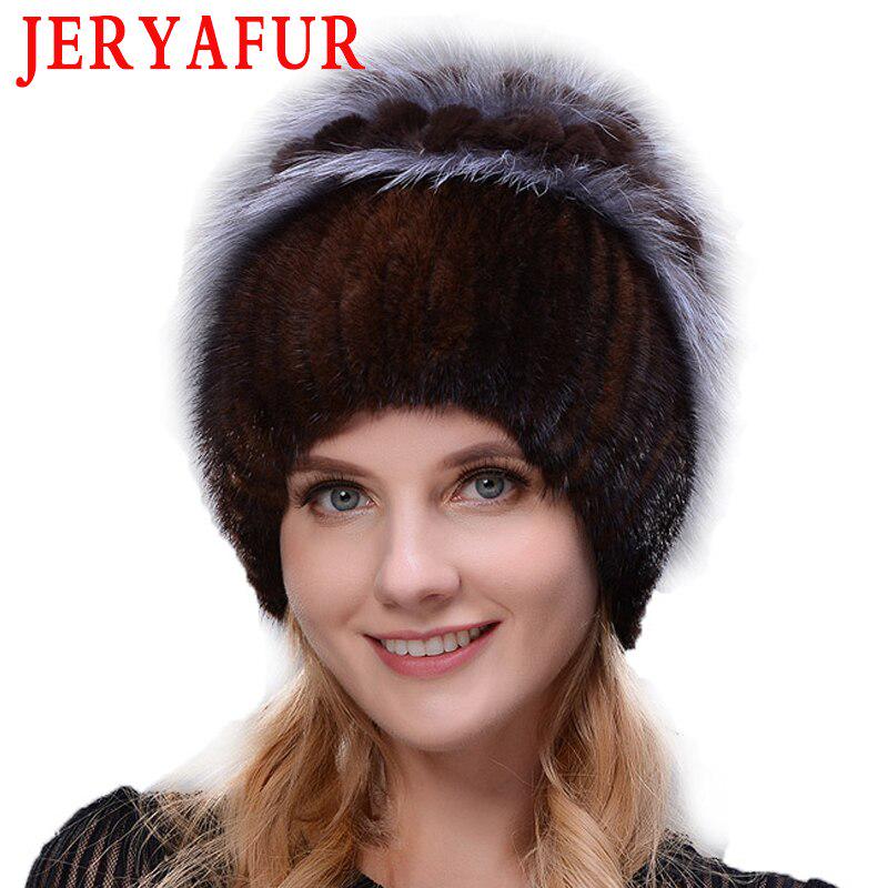 Женская зимняя шапка из меха кролика