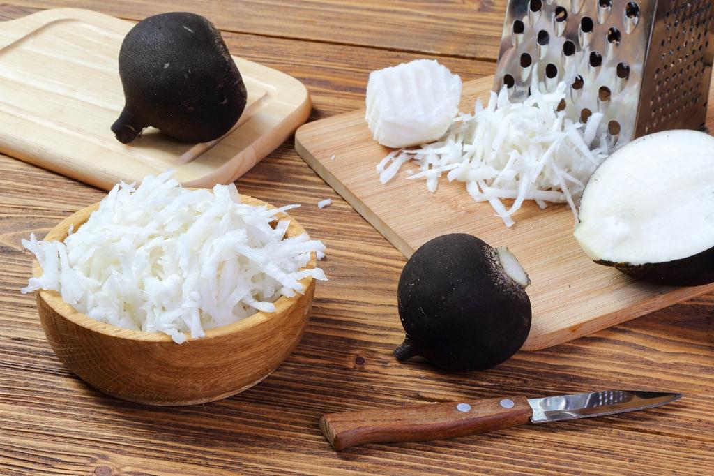 SAFLAX Сад в сумке - Органический - Редис - Черный испанский круглый - 100 семян - С субстратом в подходящем стоячем мешке - Raphanus sativus